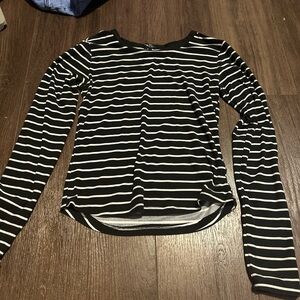 Rue21 Black and White Fitted Blouse